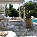 Villa Riviera Paradise : Unique Vacations Experience Aliko Beach